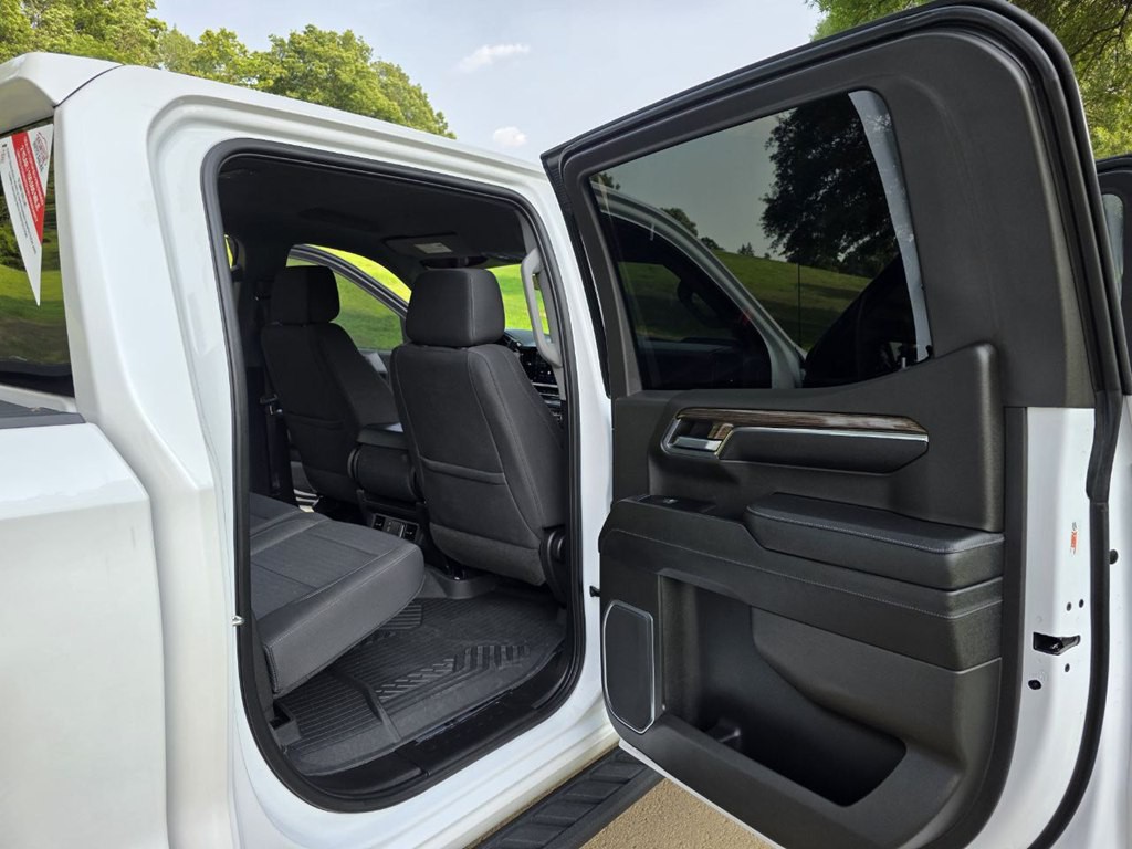 2023 Chevrolet Silverado 1500 Image 13