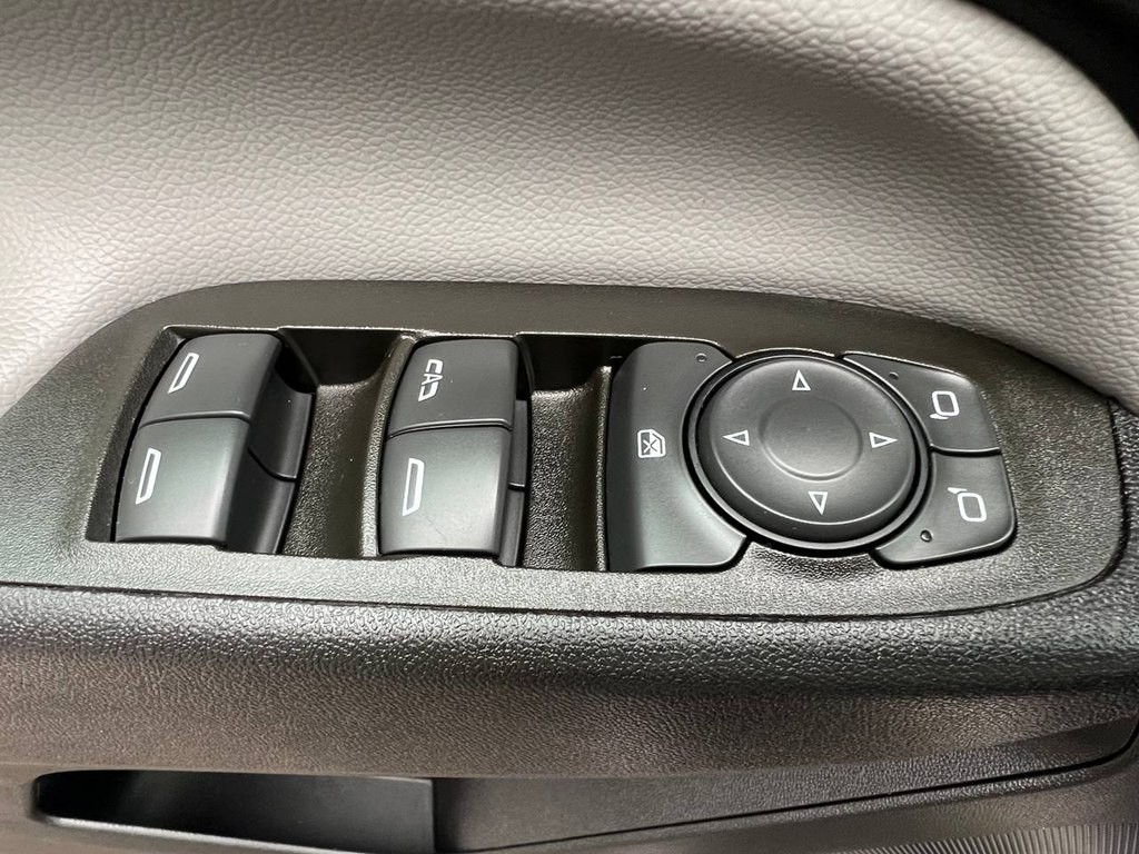 2023 Chevrolet Equinox Image 30