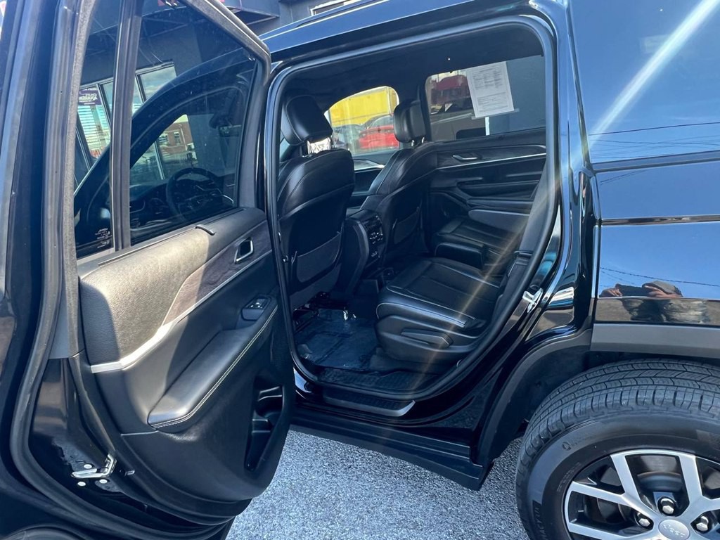 2024 Jeep Grand Cherokee Image 11