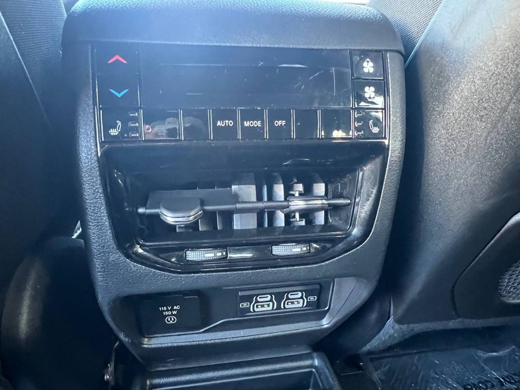 2024 Jeep Grand Cherokee Image 35