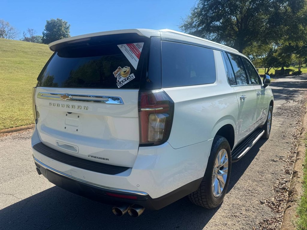 2021 Chevrolet Suburban Image 5