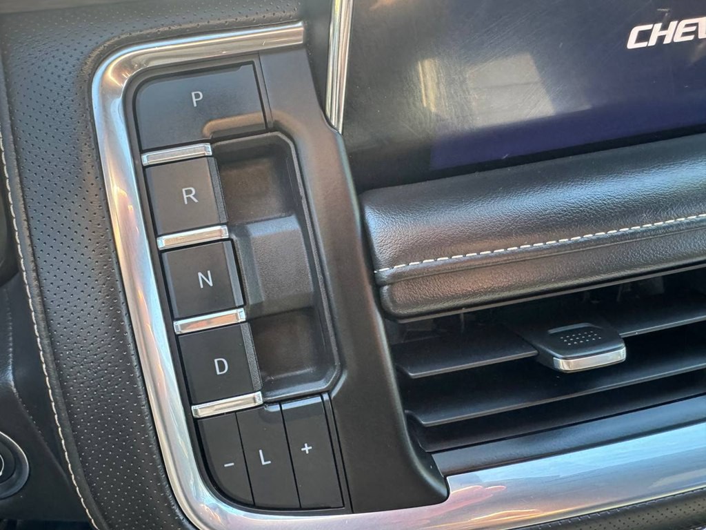 2021 Chevrolet Suburban Image 13