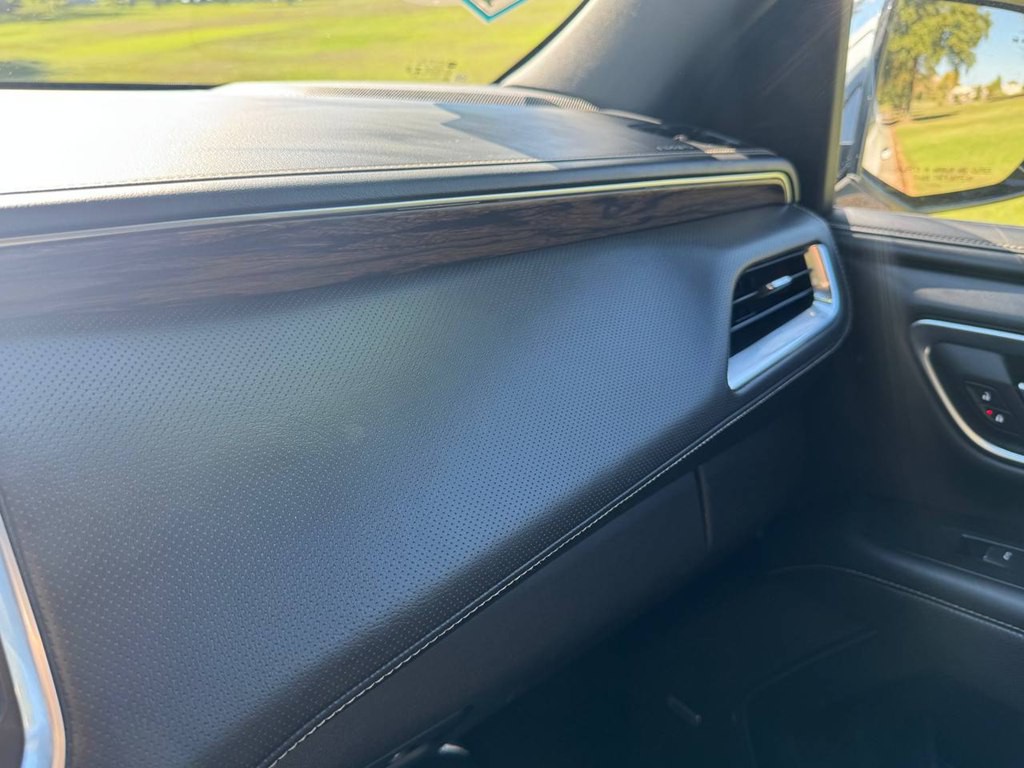 2021 Chevrolet Suburban Image 17