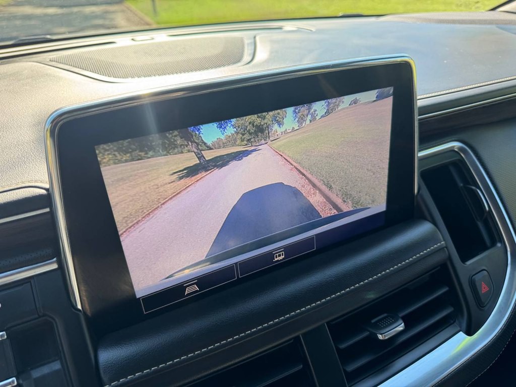 2021 Chevrolet Suburban Image 64