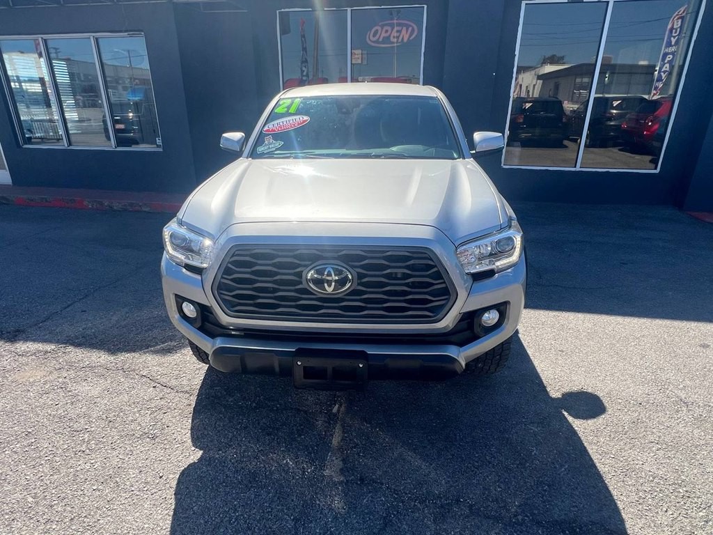 2021 Toyota Tacoma Image 9