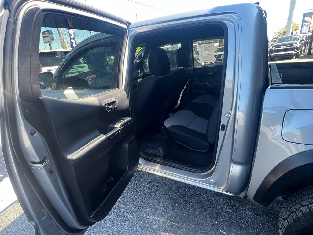 2021 Toyota Tacoma Image 11