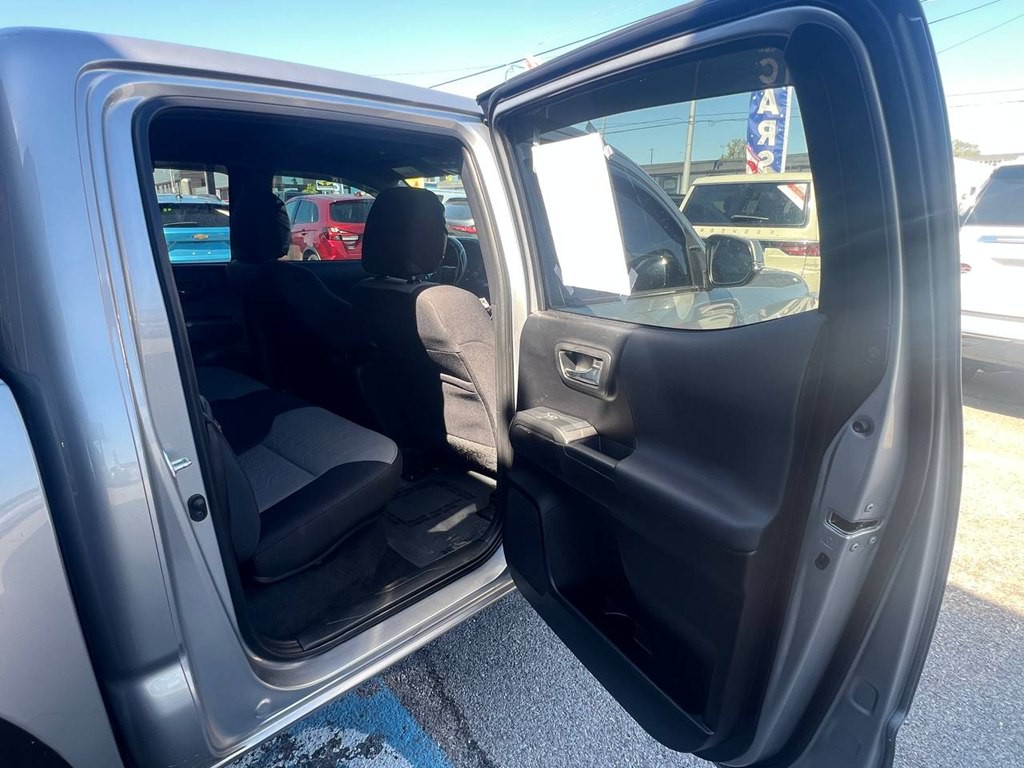 2021 Toyota Tacoma Image 12
