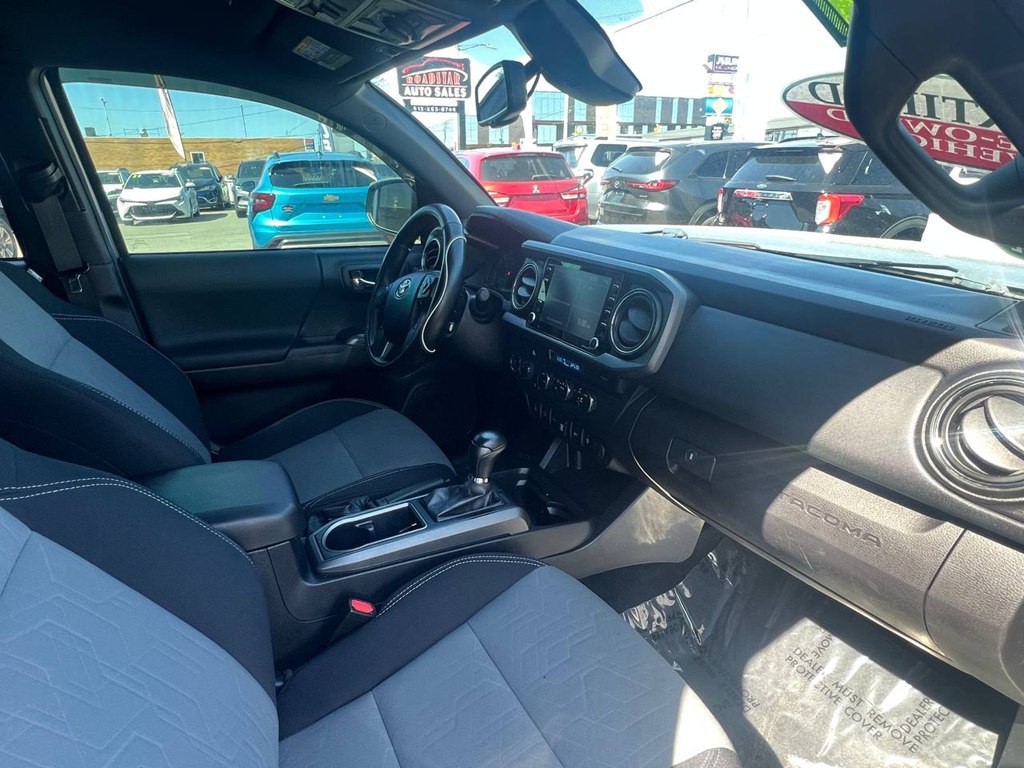 2021 Toyota Tacoma Image 15
