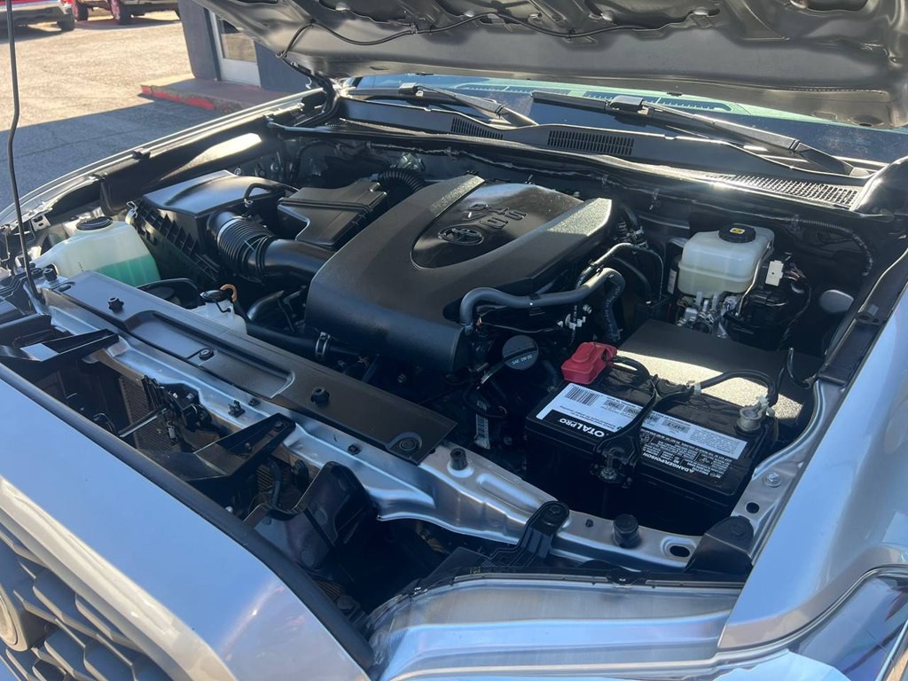 2021 Toyota Tacoma Image 37