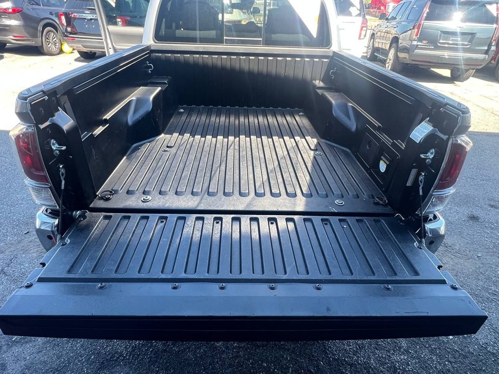 2021 Toyota Tacoma Image 40