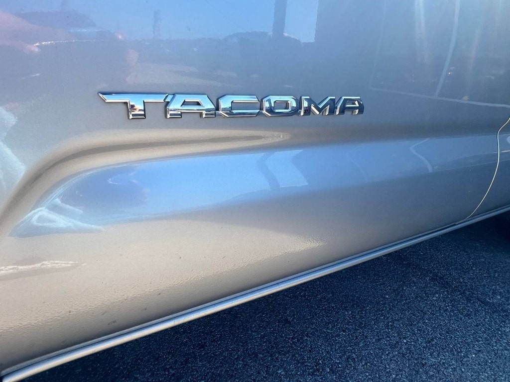 2021 Toyota Tacoma Image 43