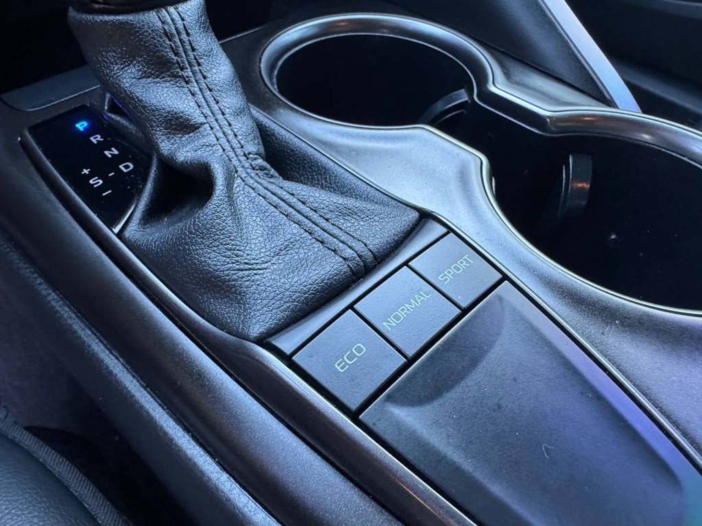 2024 Toyota Camry Image 21