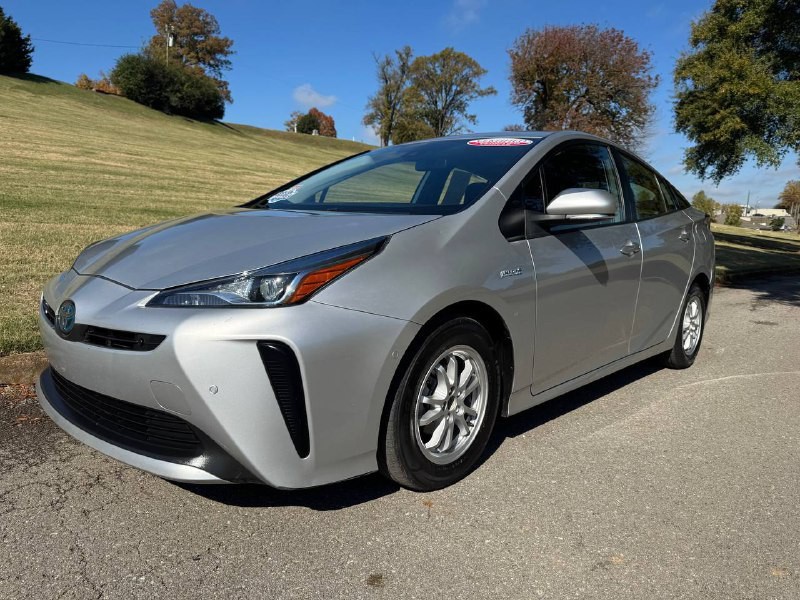 2022 Toyota Prius Image 2