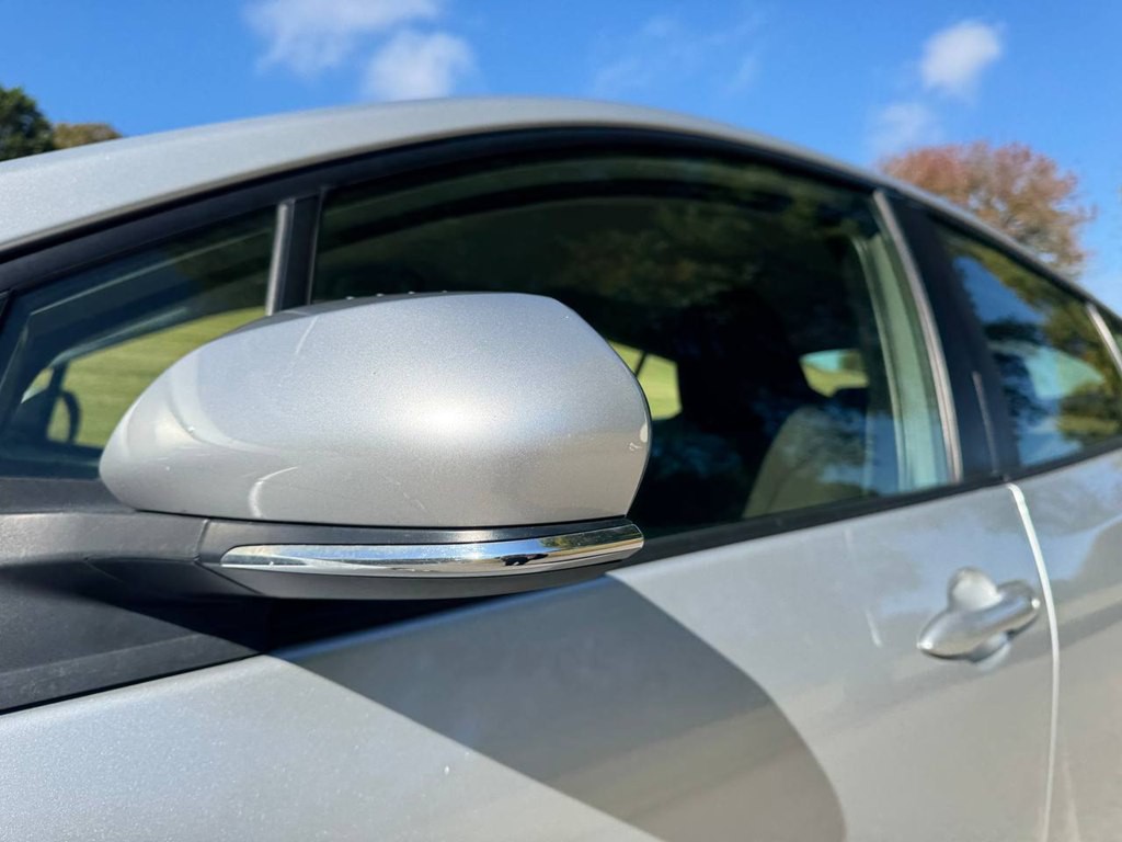 2022 Toyota Prius Image 10