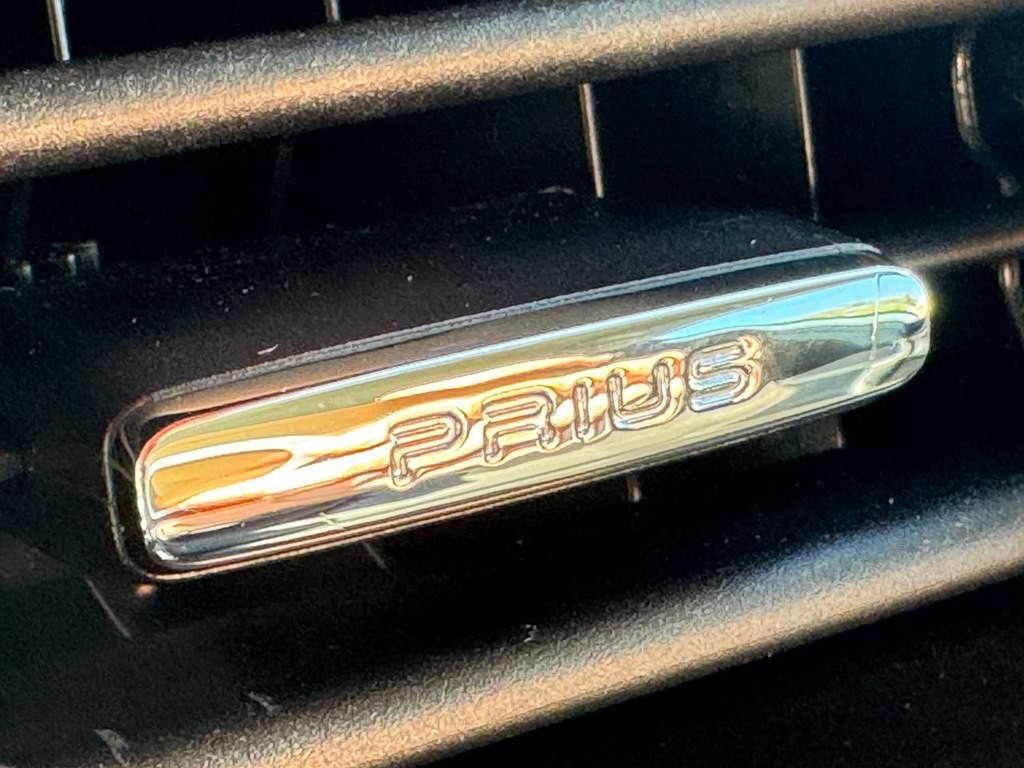 2022 Toyota Prius Image 45