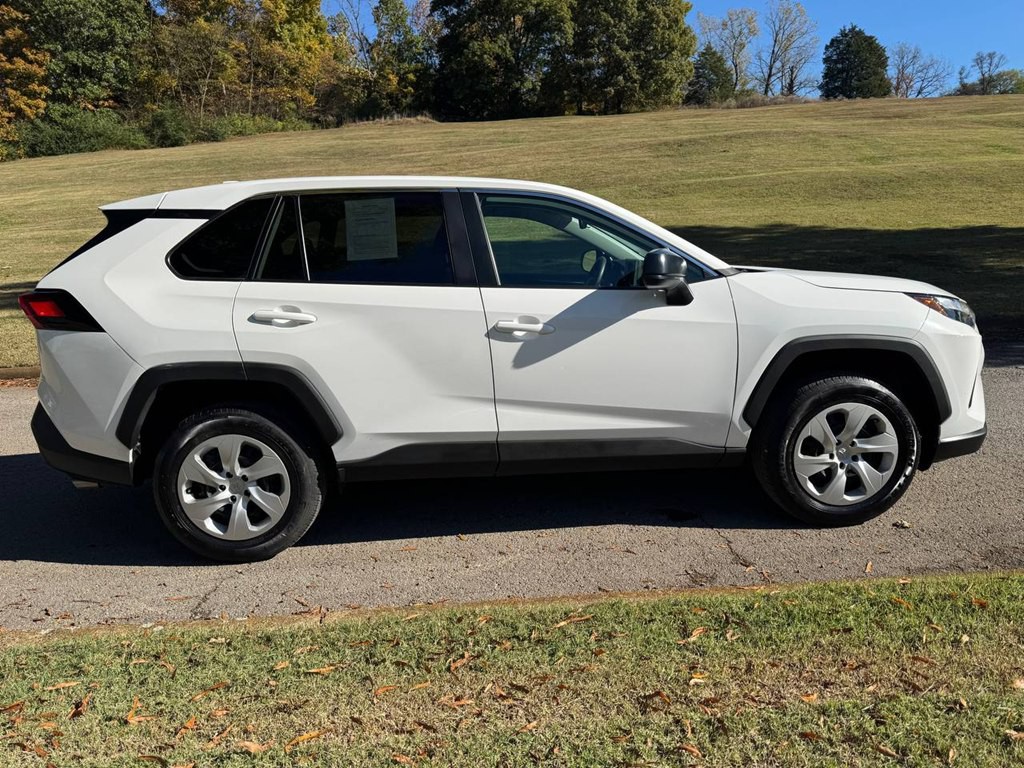 2025 Toyota Rav4 Image 7