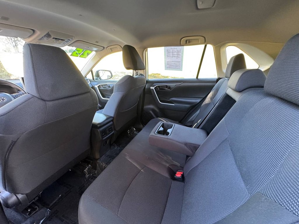 2025 Toyota Rav4 Image 14