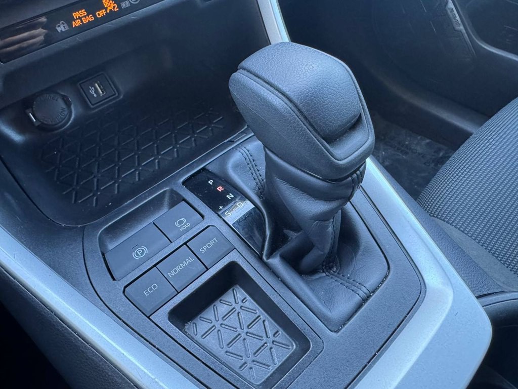 2025 Toyota Rav4 Image 33