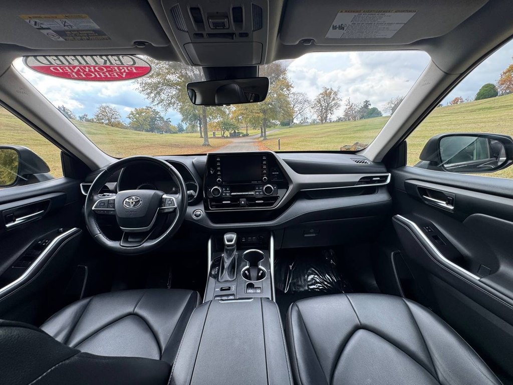 2022 Toyota Highlander Image 11