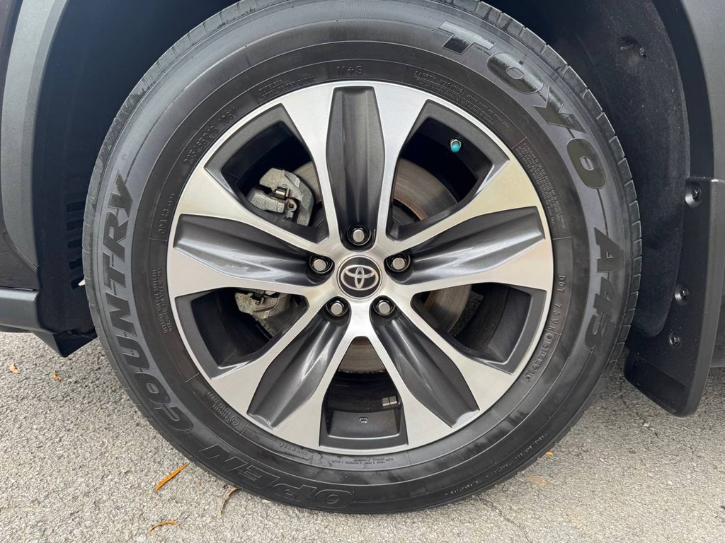 2022 Toyota Highlander Image 35