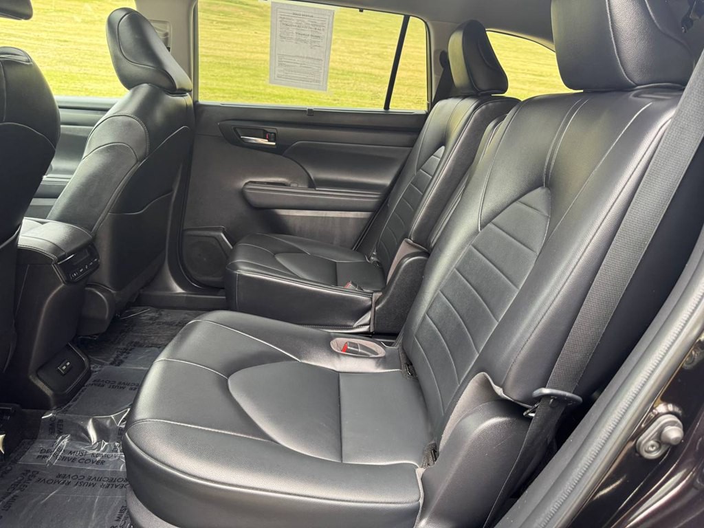 2022 Toyota Highlander Image 47