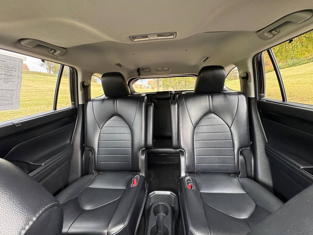 2022 Toyota Highlander Image 53