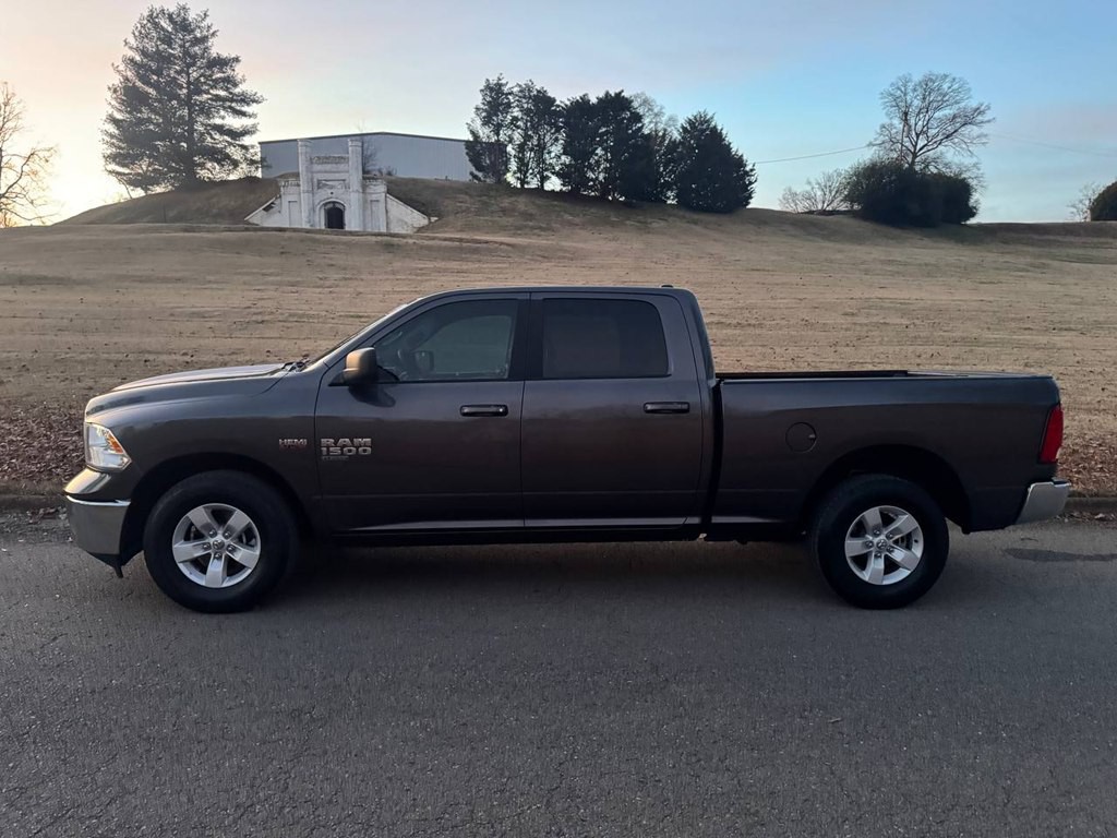 2021 RAM 1500 Image 3