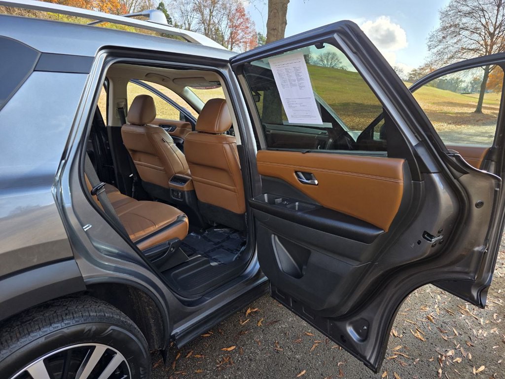 2024 Nissan Pathfinder Image 13