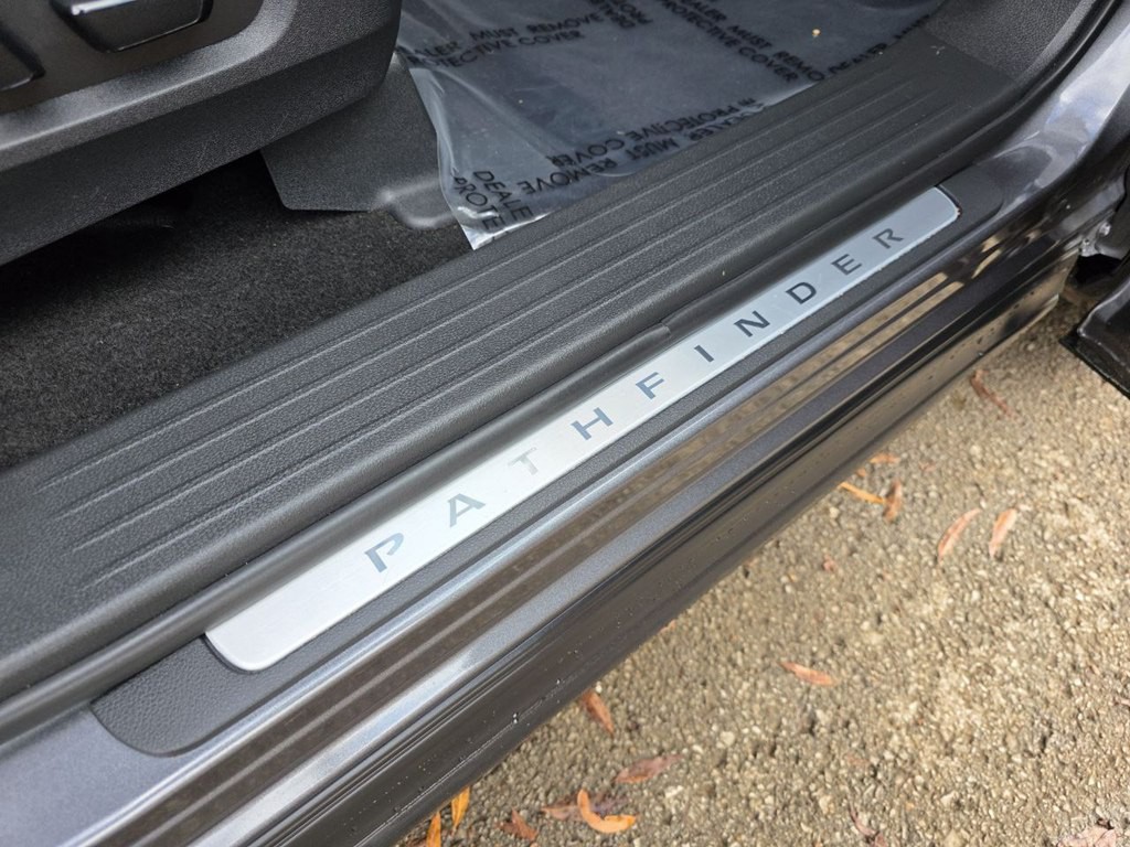 2024 Nissan Pathfinder Image 50