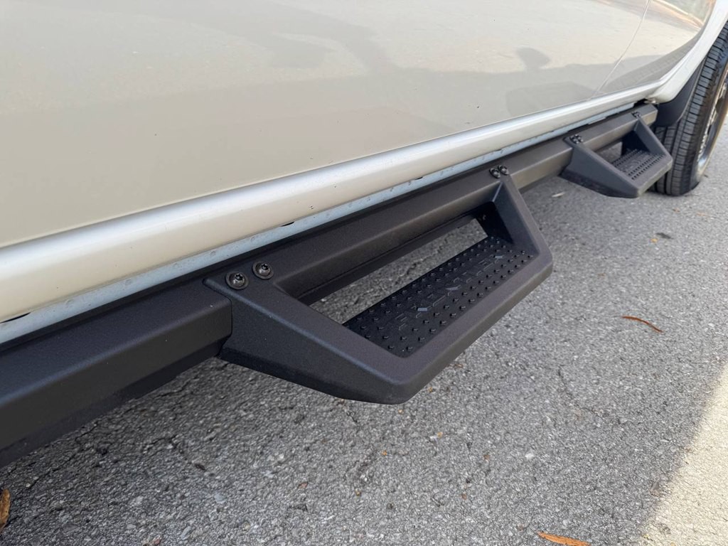 2023 Nissan Frontier Image 13