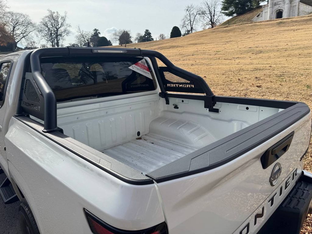 2023 Nissan Frontier Image 18
