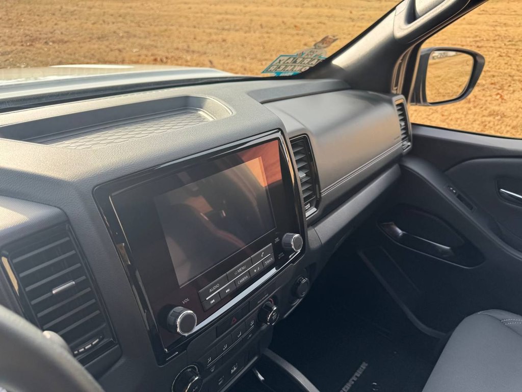 2023 Nissan Frontier Image 37