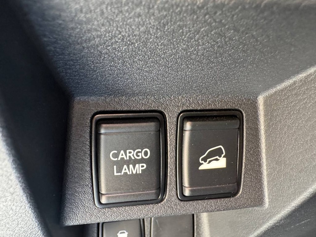 2023 Nissan Frontier Image 40