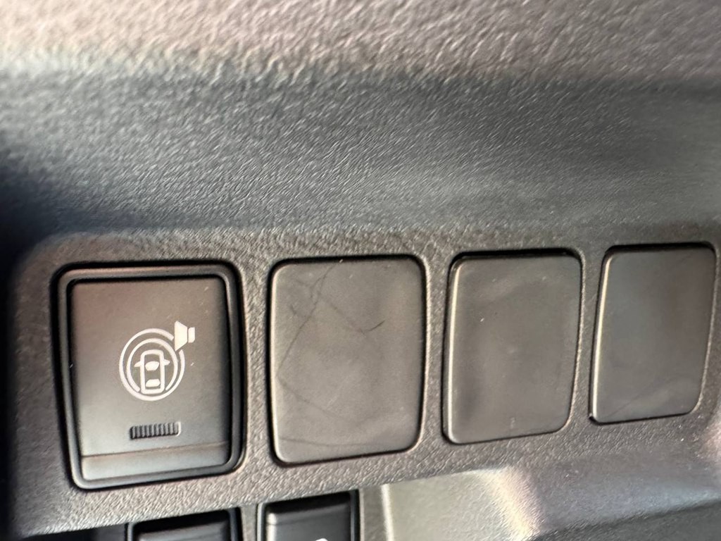 2023 Nissan Frontier Image 41