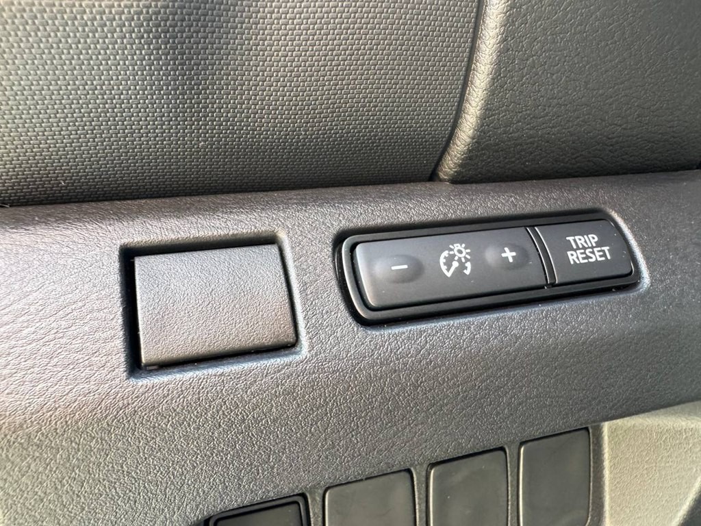 2023 Nissan Frontier Image 42