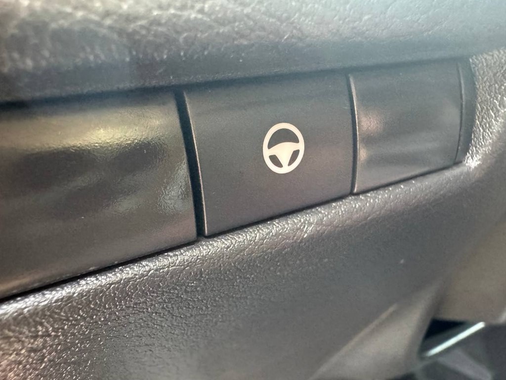 2025 Nissan Kicks Image 30