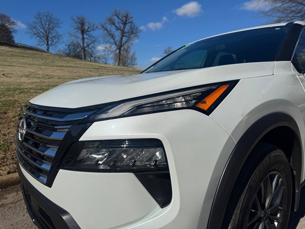 2025 Nissan Rogue Image 10