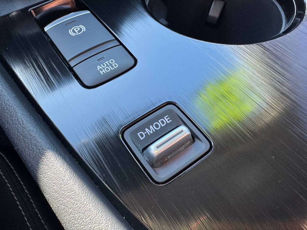 2025 Nissan Rogue Image 38