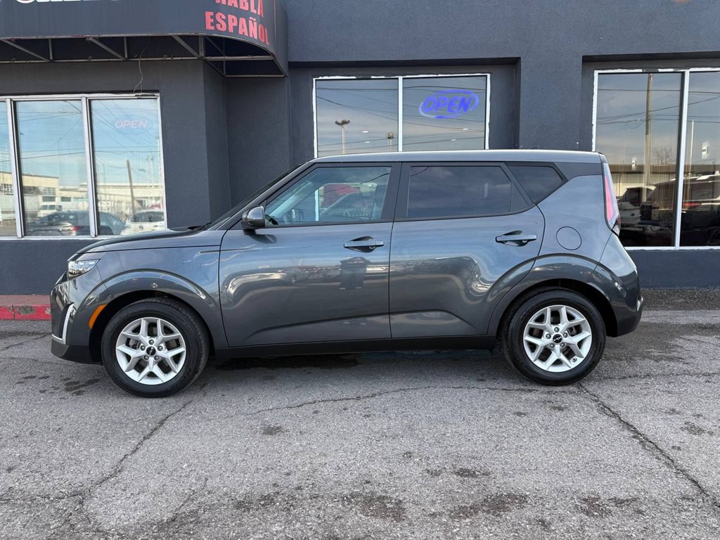 2024 Kia Soul Image 3