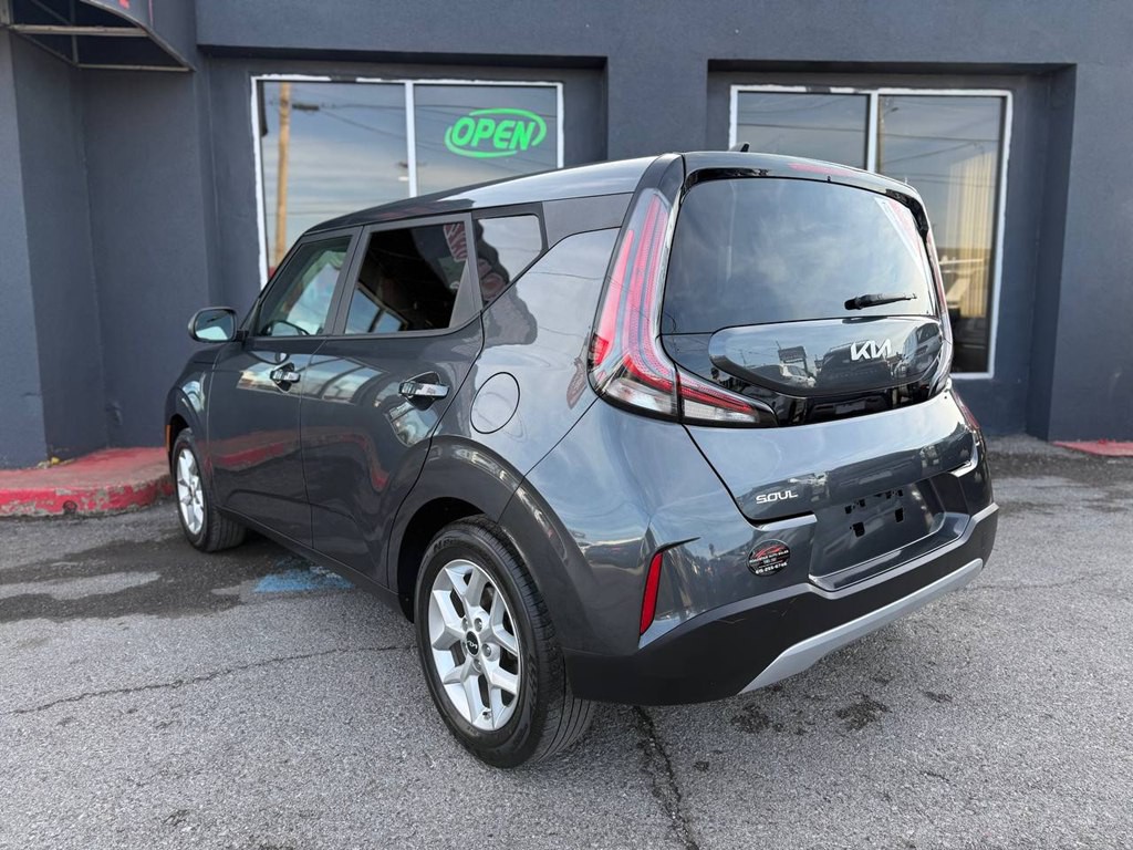 2024 Kia Soul Image 4