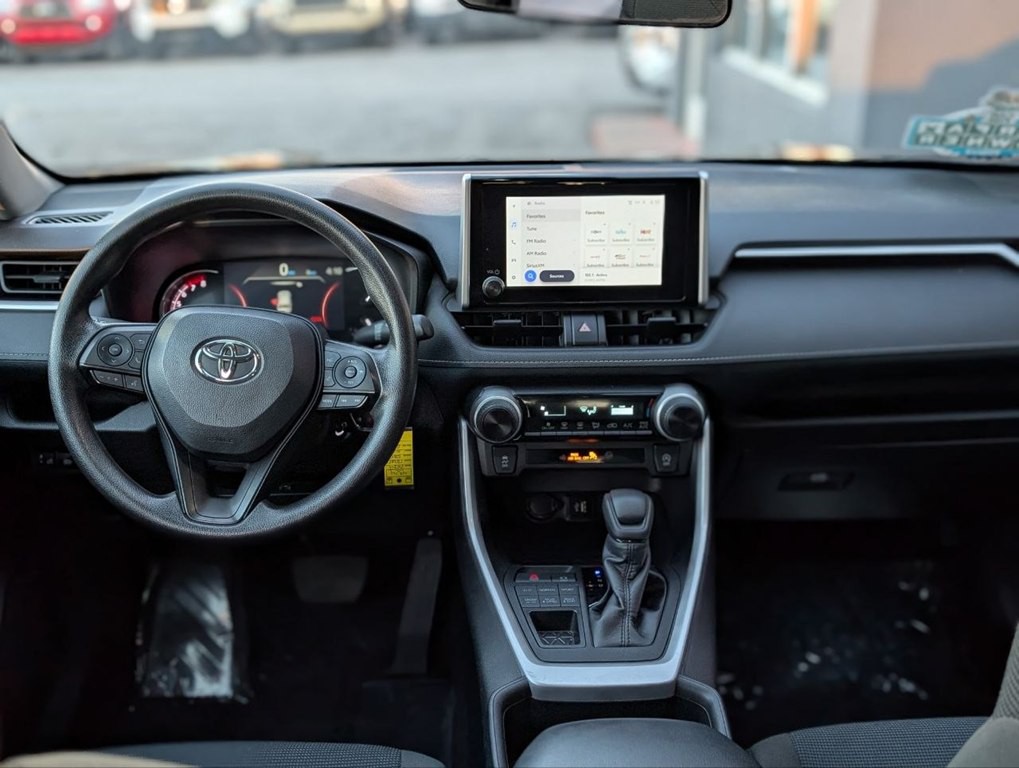 2024 Toyota Rav4 Image 17