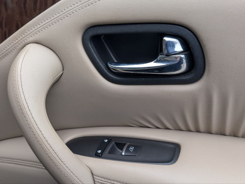 2019 Nissan Armada Image 14