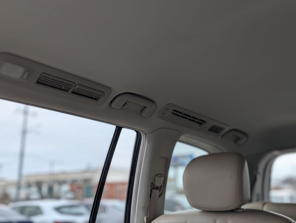 2019 Nissan Armada Image 26