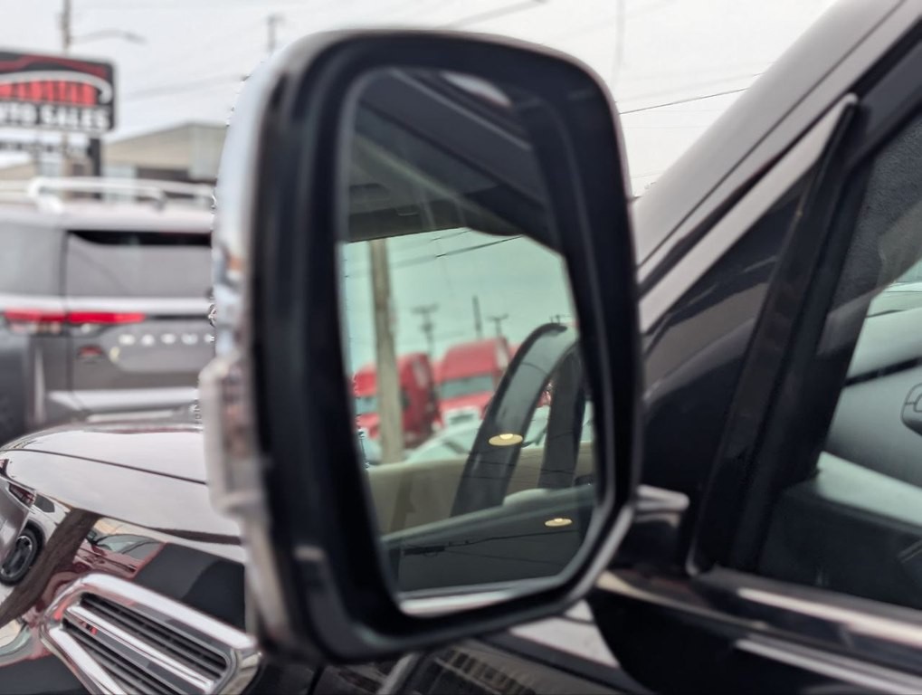 2019 Nissan Armada Image 28