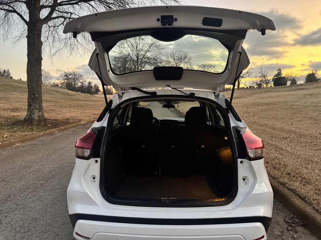 2023 Nissan Kicks Image 16