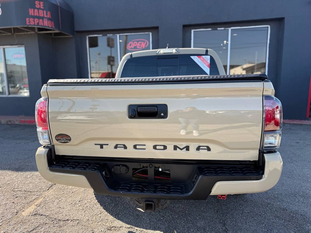 2020 Toyota Tacoma Image 9