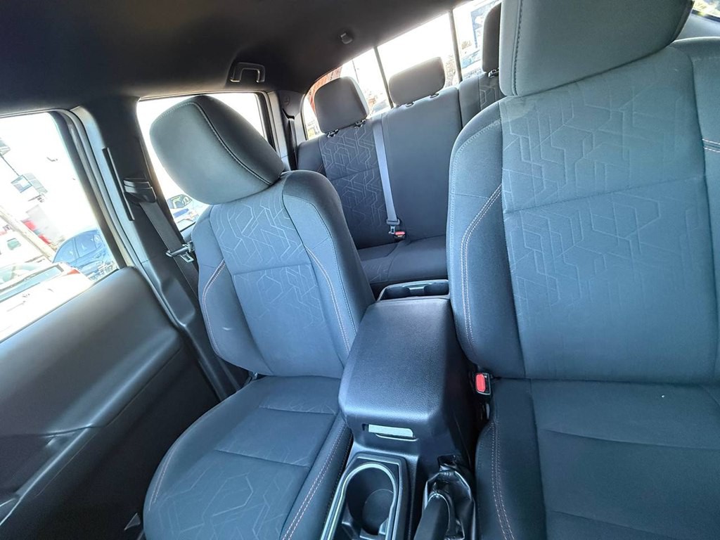 2020 Toyota Tacoma Image 23