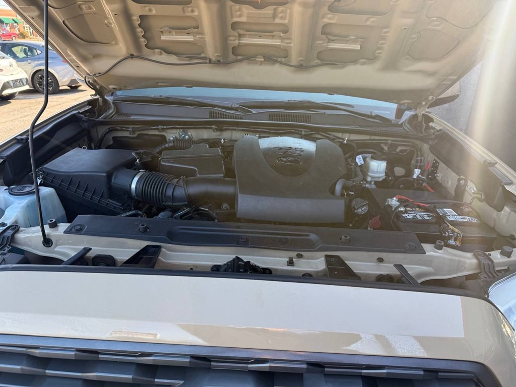 2020 Toyota Tacoma Image 27