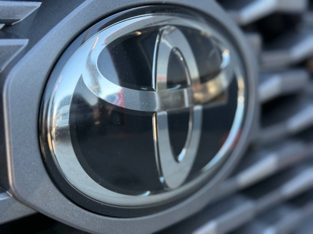 2020 Toyota Tacoma Image 29