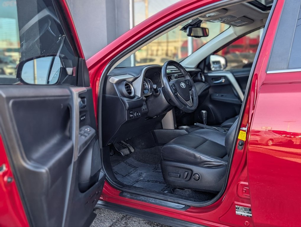 2015 Toyota Rav4 Image 9